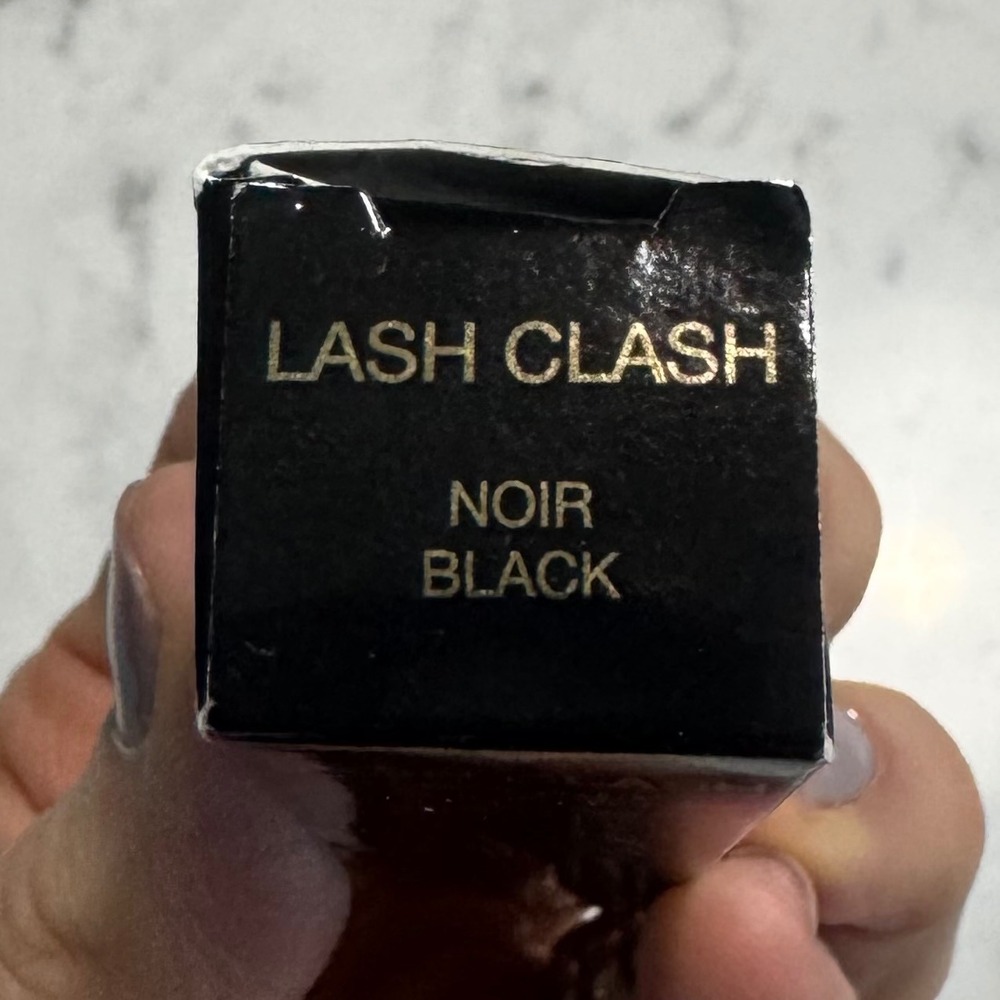YSL Yves Saint Laurent Lash Clash Mascara Mini Extreme Volume Noir Black .06 oz - Picture 2 of 6
